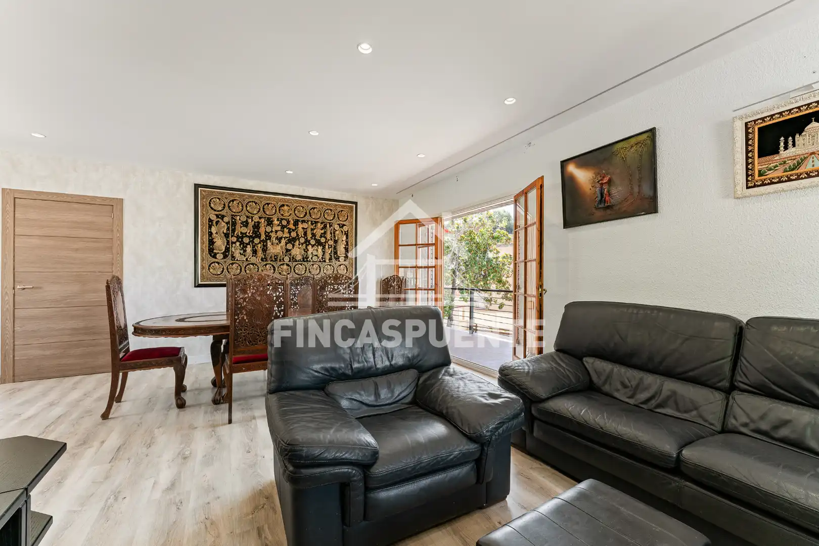 Sala de estar de Casa o chalet en venta en Tiana con Jardín privado, Terraza y Piscina