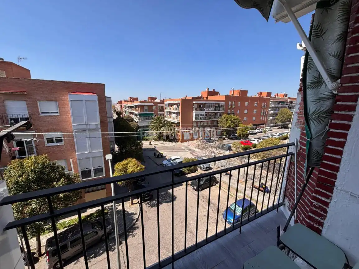 Vista exterior de Piso en venta en Madrid con Aire acondicionado