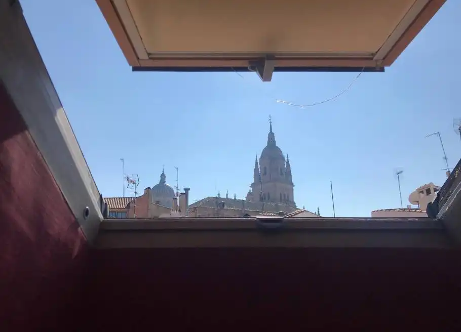 Vista exterior de Dúplex en venta en Salamanca con Calefacción