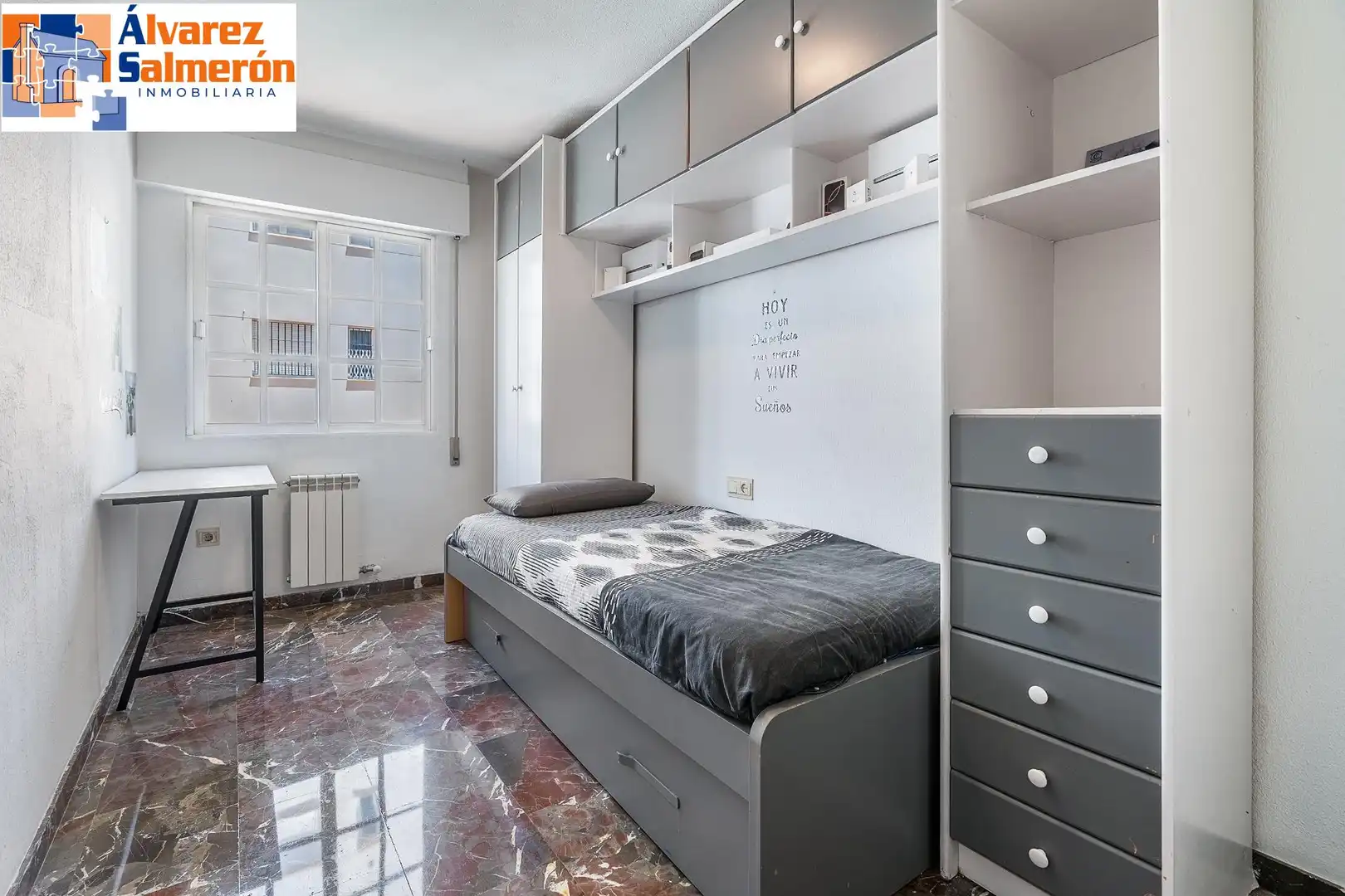 Habitación de Piso en venta en Granada con Aire acondicionado, Calefacción y Terraza