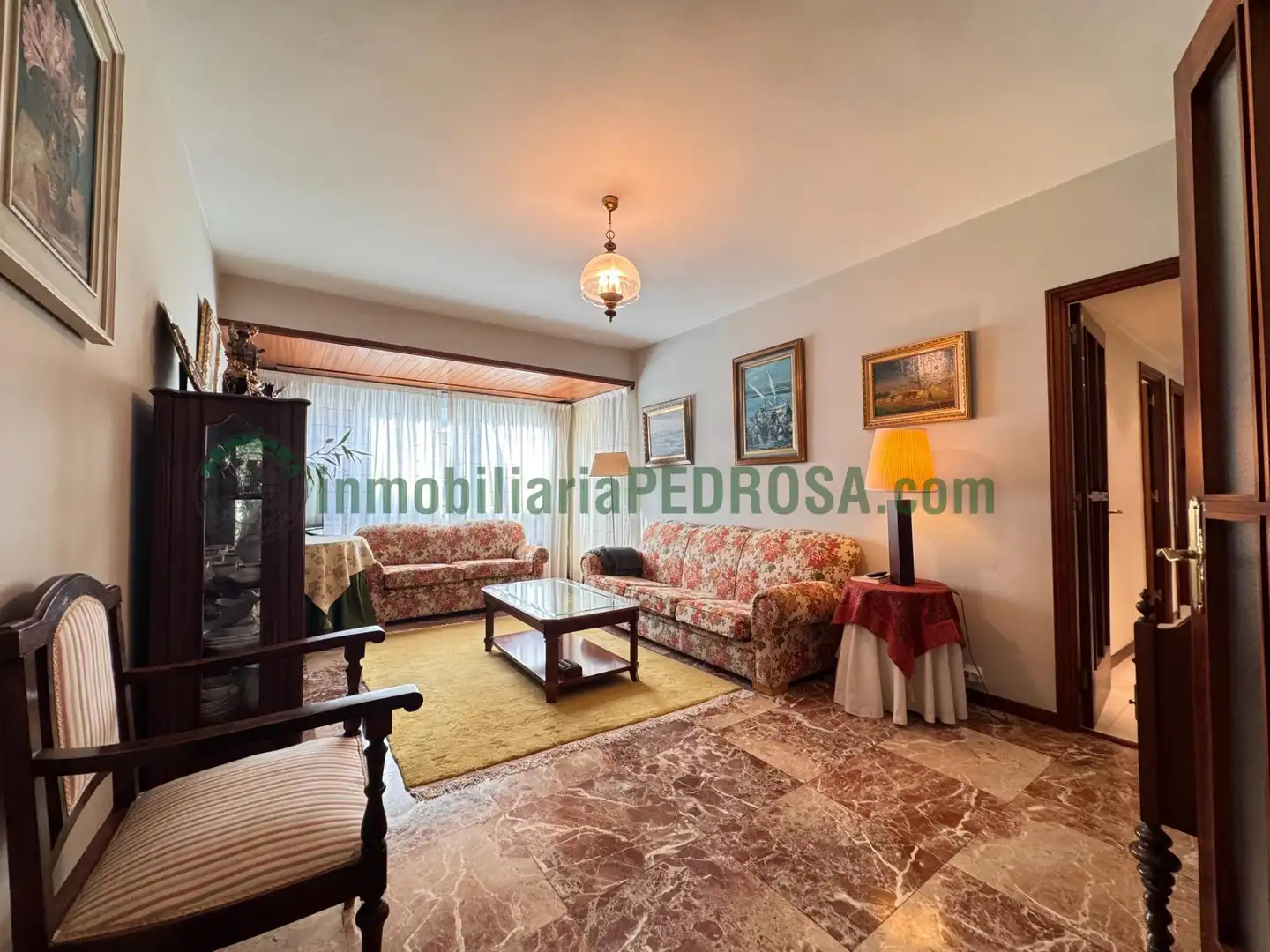 Sala de estar de Piso en venta en Pontevedra Capital  con Calefacción, Trastero y Balcón