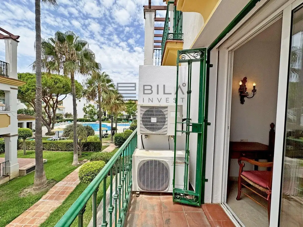 Exterior view of Flat for sale in Elviria - Cabopino