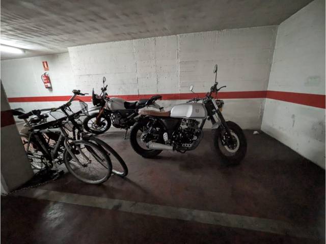 Garaje en Venta en Ciudad Jardín - Zoco