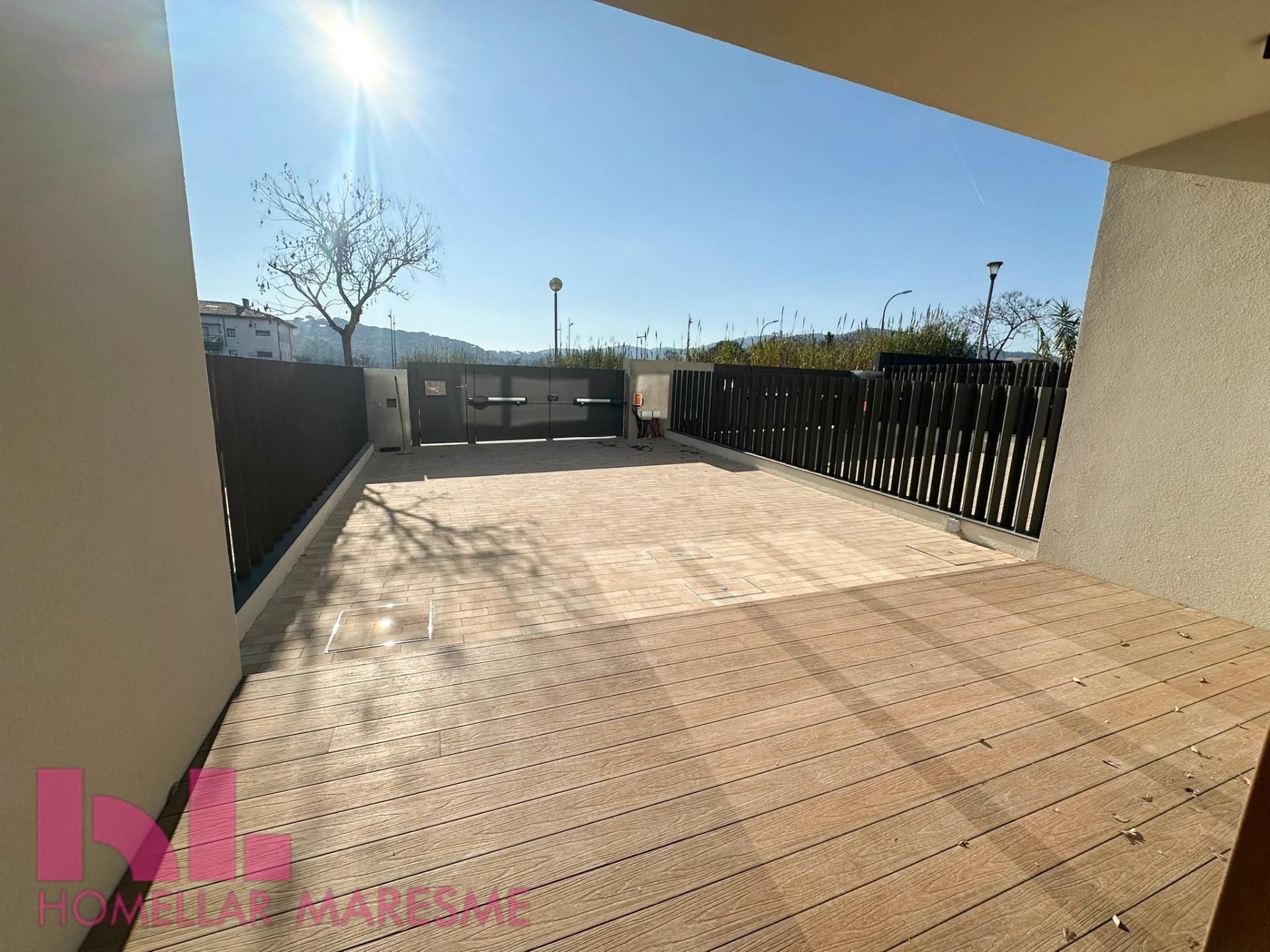 Terrassa de Casa o xalet en venda en Tordera amb Aire condicionat, Jardí privat i Parquet