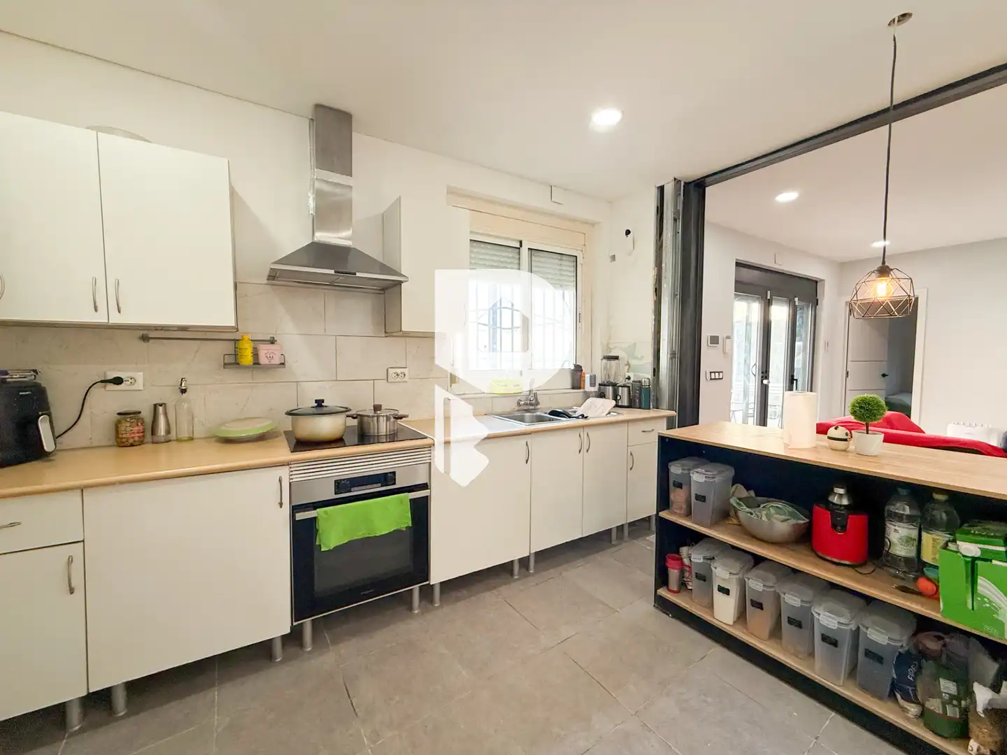 Cocina de Casa o chalet en venta en Sant Vicenç Dels Horts con Aire acondicionado, Calefacción y Jardín privado
