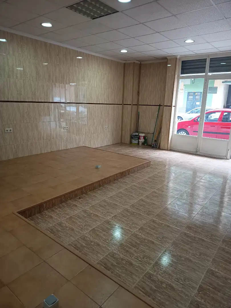 Business premises for sale in Calle Juan de Toledo 22