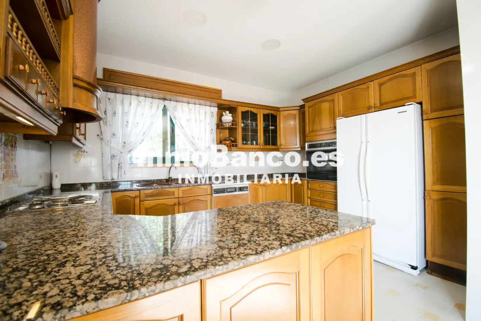 Cocina de Casa o chalet en venta en Chiva con Aire acondicionado, Calefacción y Jardín privado