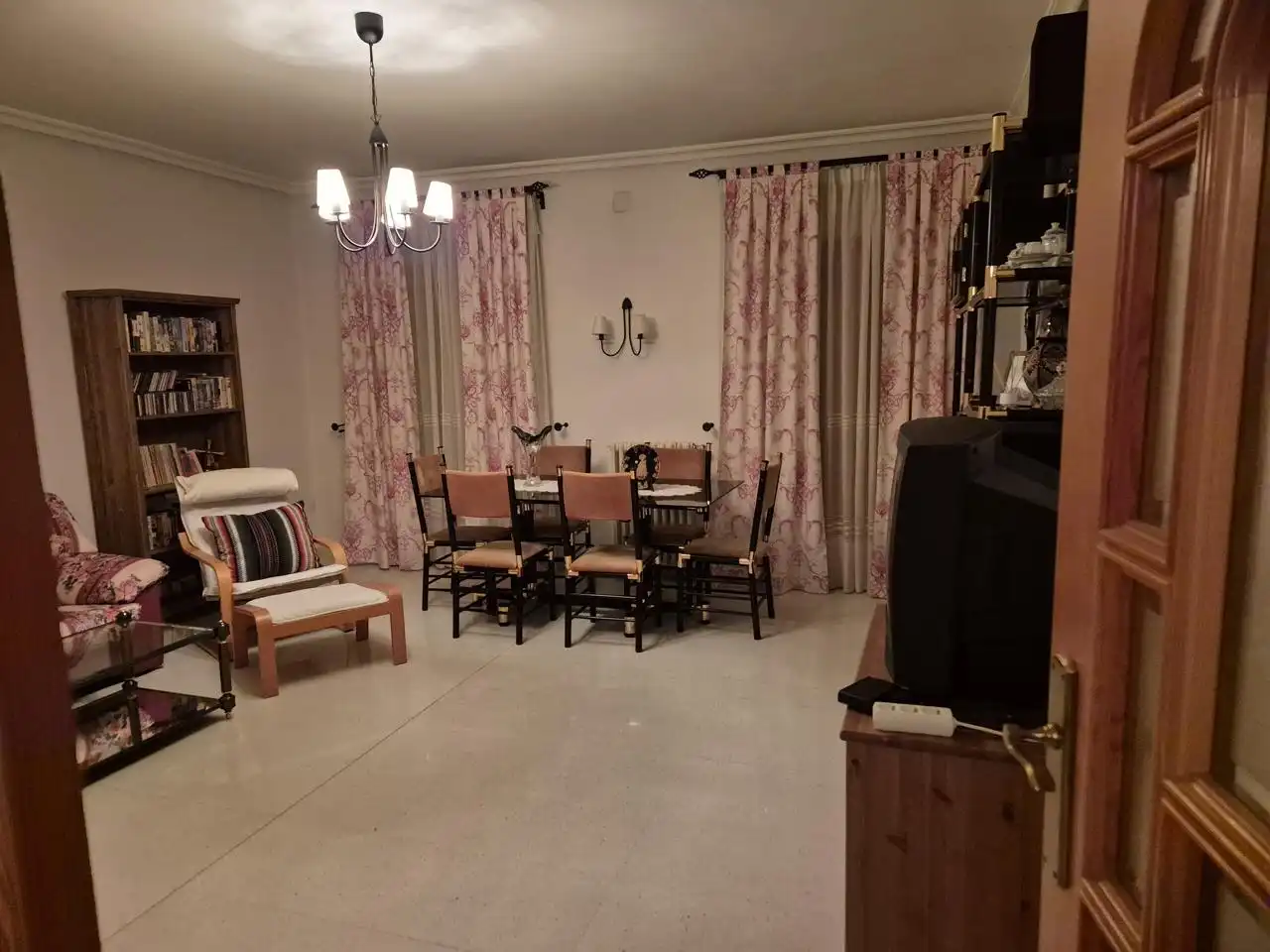 Comedor de Edificio en venta en Pedro Muñoz