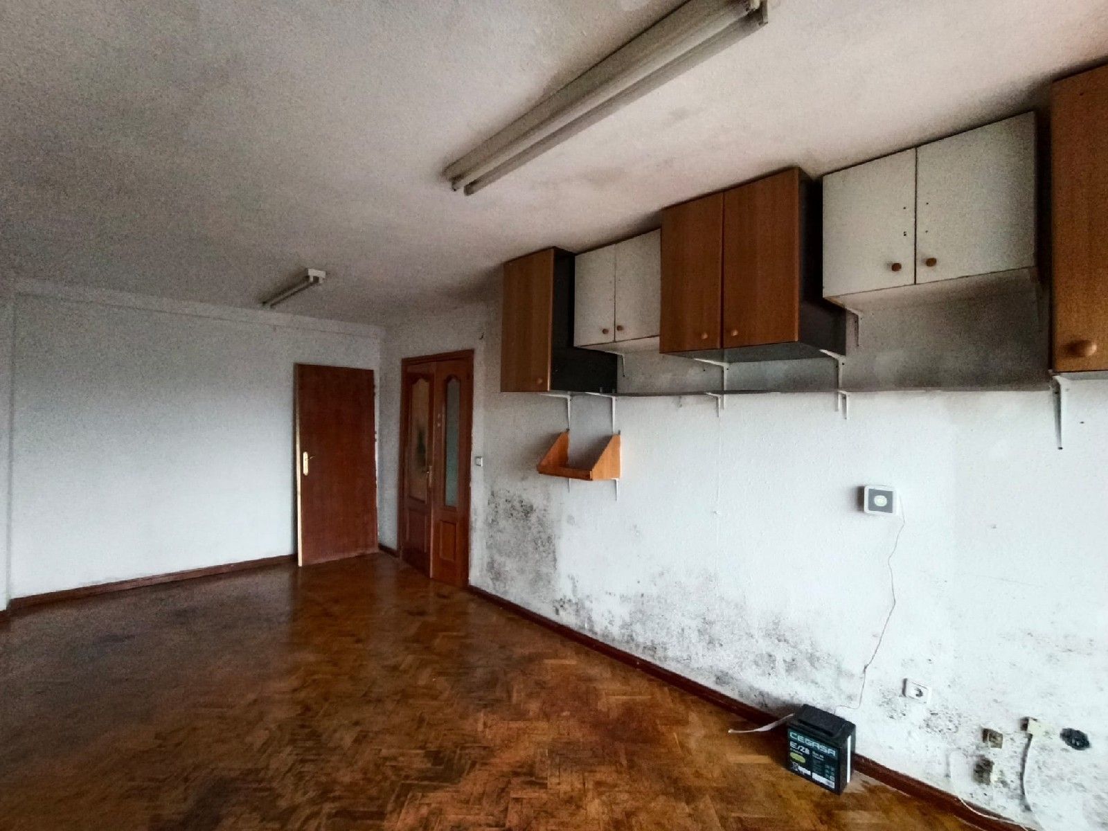 Flat for sale in C/ Duque de Lerma, Centro