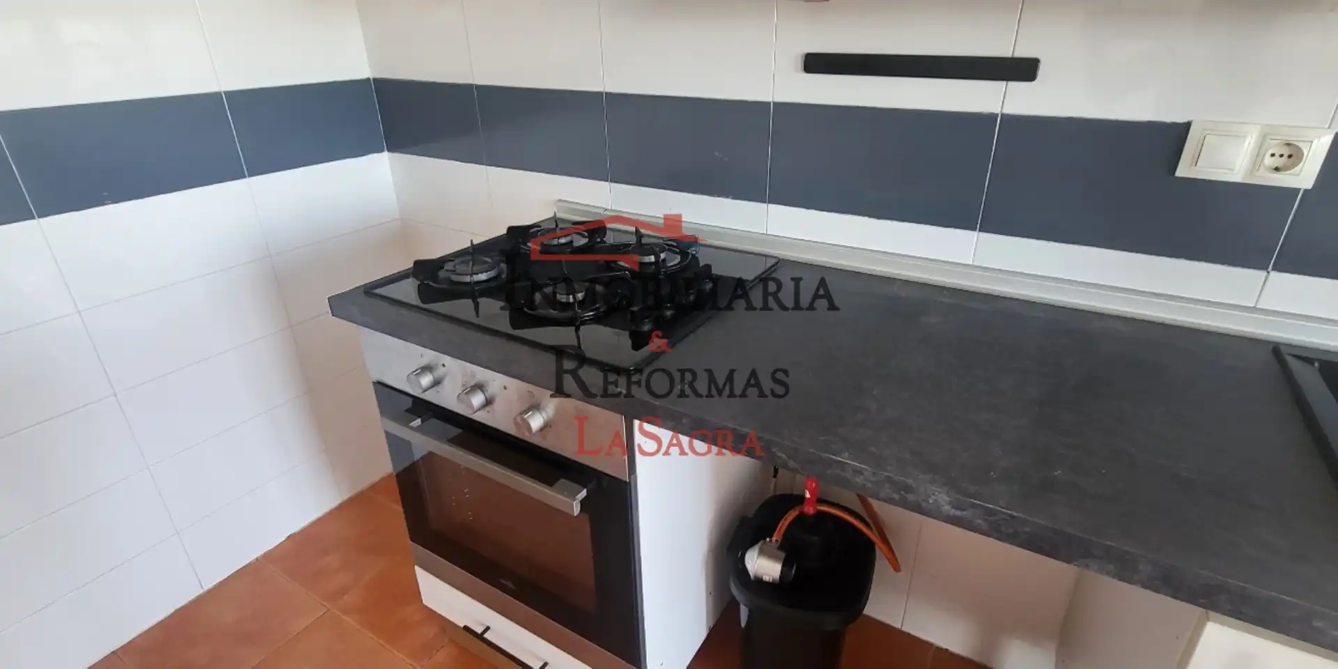 Appartamento con ascensore in vendita a Cedillo del Condado, imagen 3