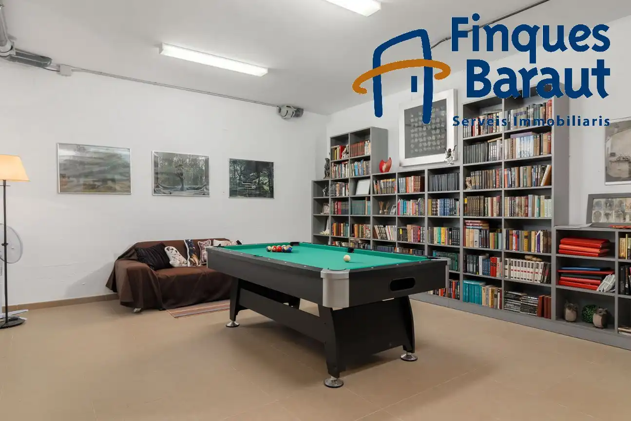 Houses for sale in Pau  with Air Conditioner, Heating and Private garden