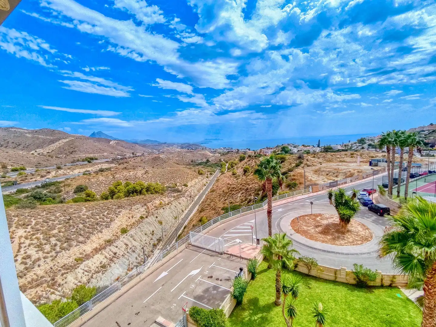 Außenansicht von Dachboden zum Verkauf in El Campello mit Klimaanlage, Heizung und Terrasse