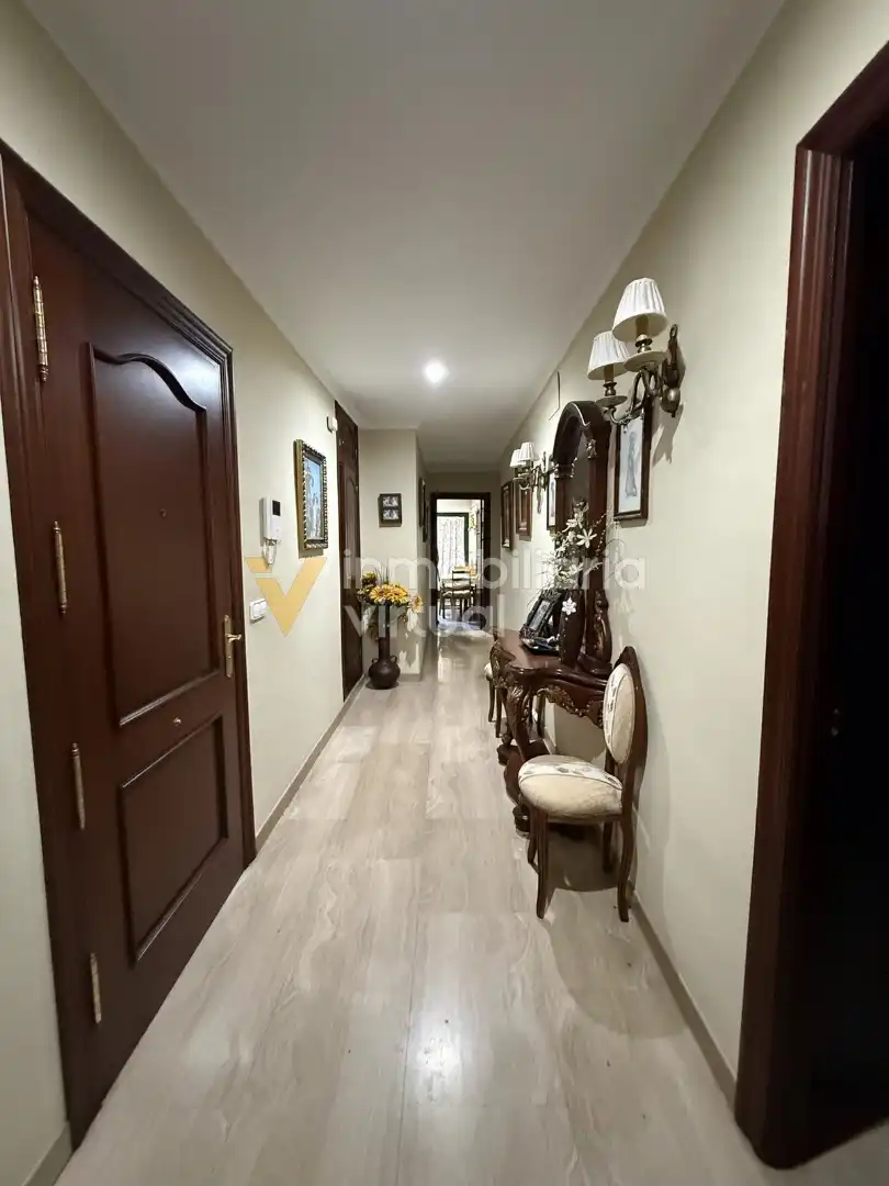 Piso en venta en Cabra con Aire acondicionado, Calefacción y Amueblado
