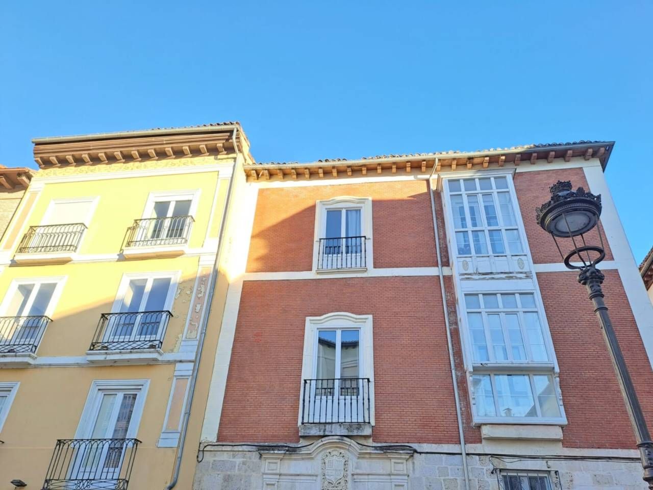 Vista exterior de Pis de lloguer en Burgos Capital amb Calefacció i Parquet