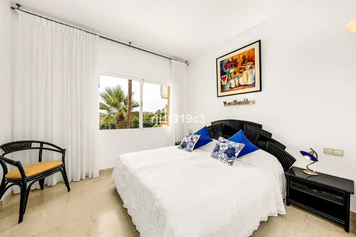 Piso con ascensor en venta en Elviria - Cabopino, imagen 9