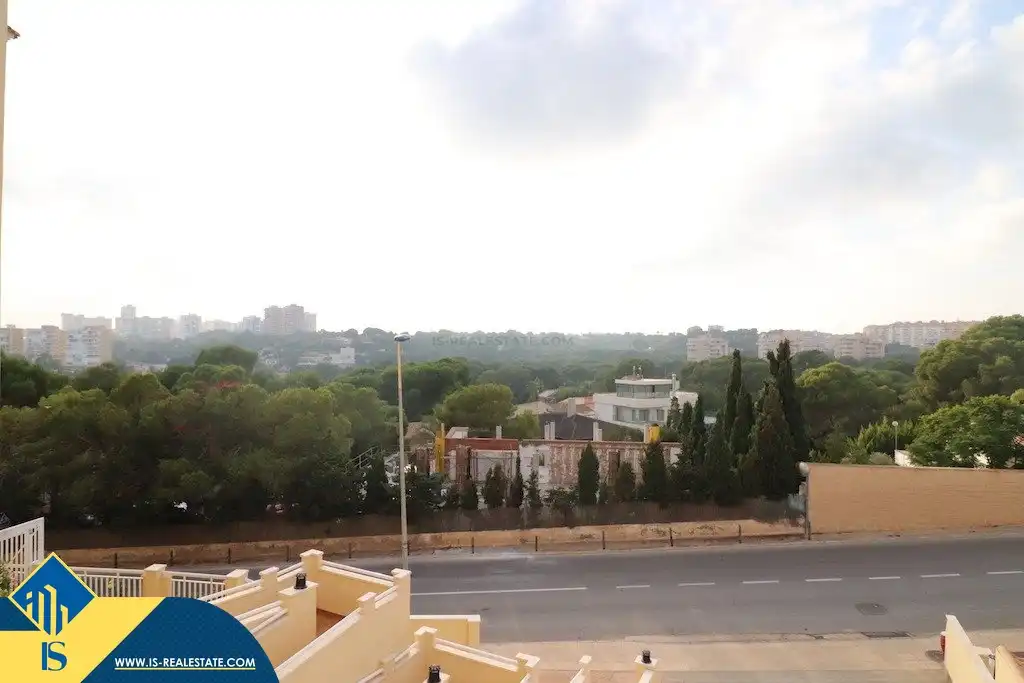 Exterior view of Flat for rent in Orihuela  with Terrace, Furnished and Oven