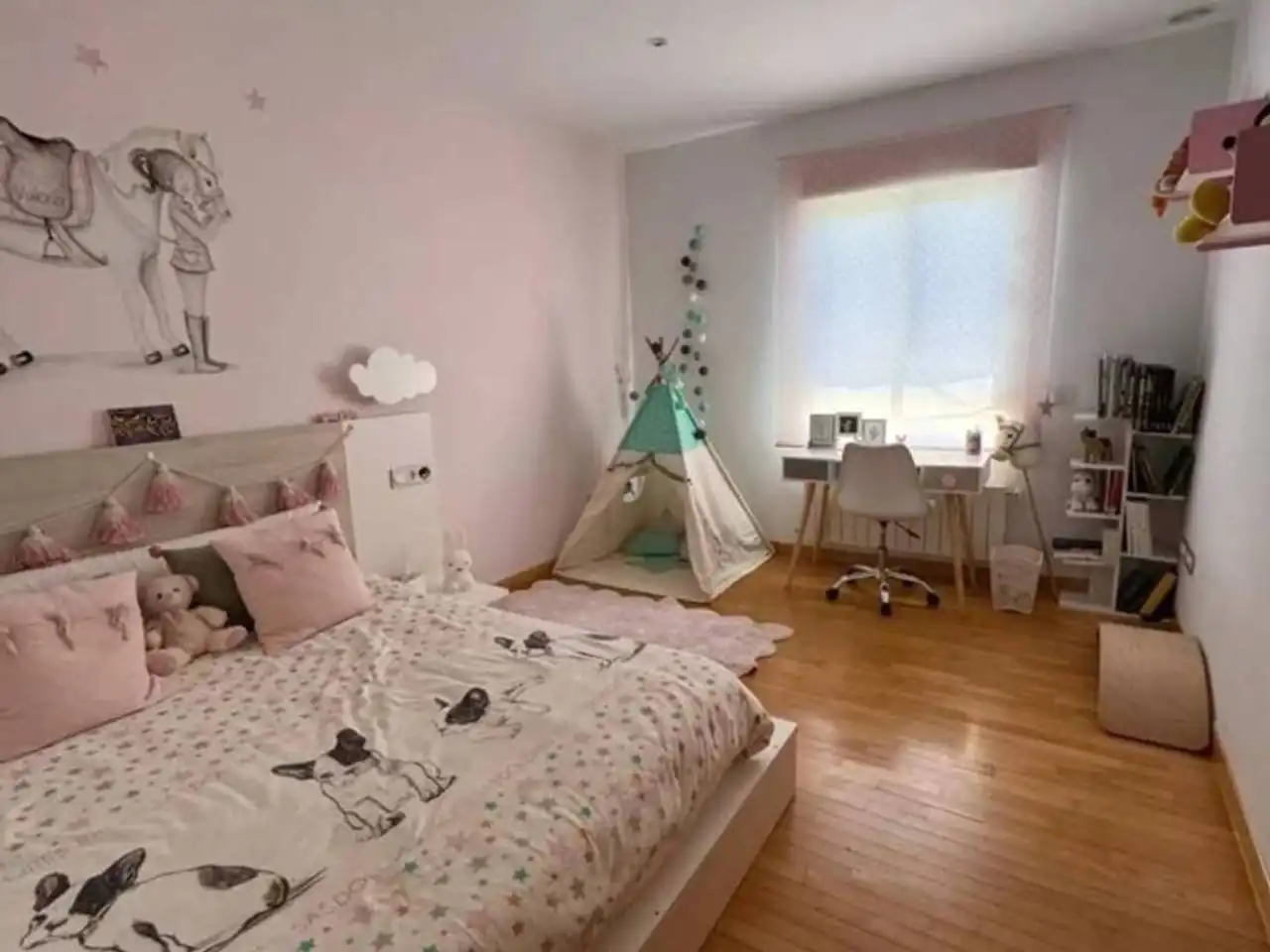 Schlafzimmer von Haus oder Chalet zum Verkauf in Plasencia mit Klimaanlage und Terrasse