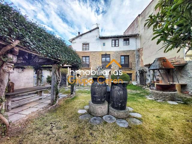 Casa-chalet en Venta en Calle Marqués de la Ensenada en Santo Domingo de la Calzada