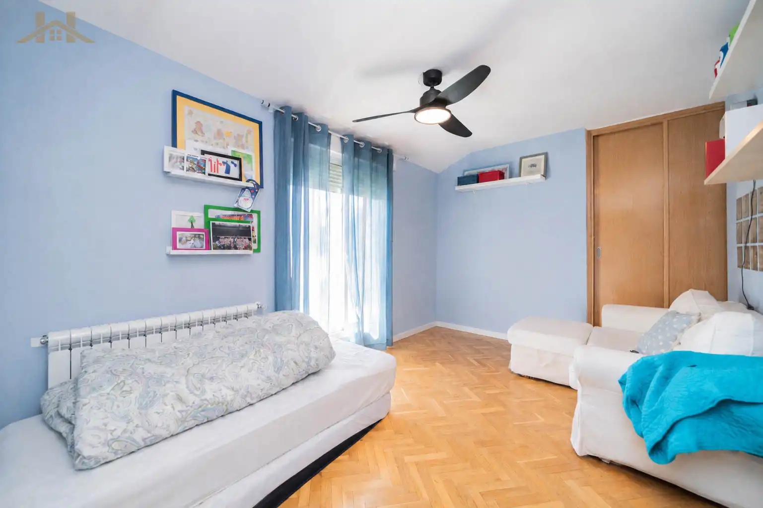 Bedroom of Duplexes for sale in Villanueva del Pardillo  with Air Conditioner, Heating and Parquet flooring