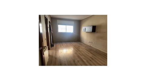 Foto 2 de Pis en venda a Calle Pintor Murillo, Centre - Eixample – Can Llobet, Barberà del Vallès