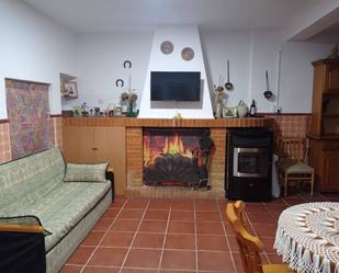 Sala d'estar de Planta baixa en venda en Montizón amb Calefacció