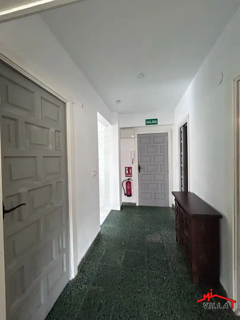 Pis en venda en Laredo amb Calefacció, Terrassa i Moblat