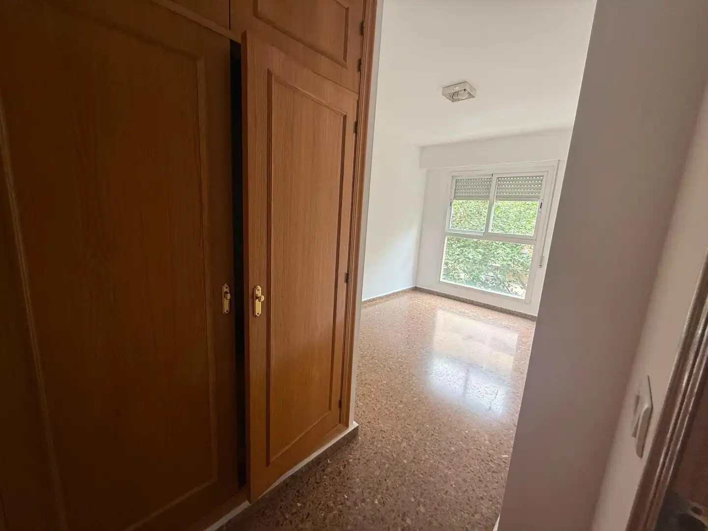 Bedroom of Flat for rent in Valencia  with Air Conditioner, Heating and Terrace