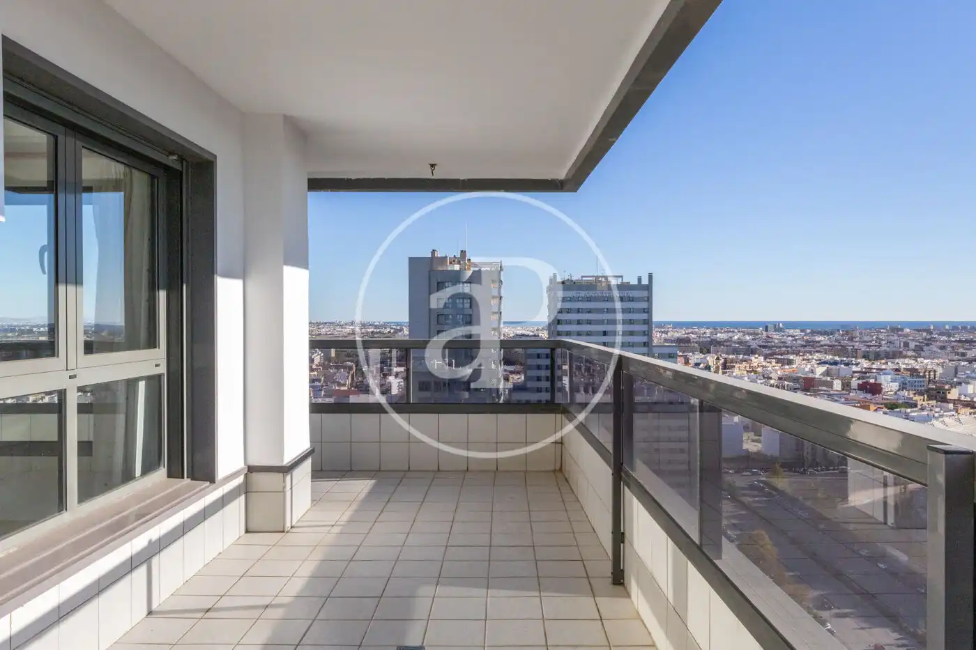 Exterior view of Flat for sale in Valencia  with Air Conditioner, Heating and Private garden