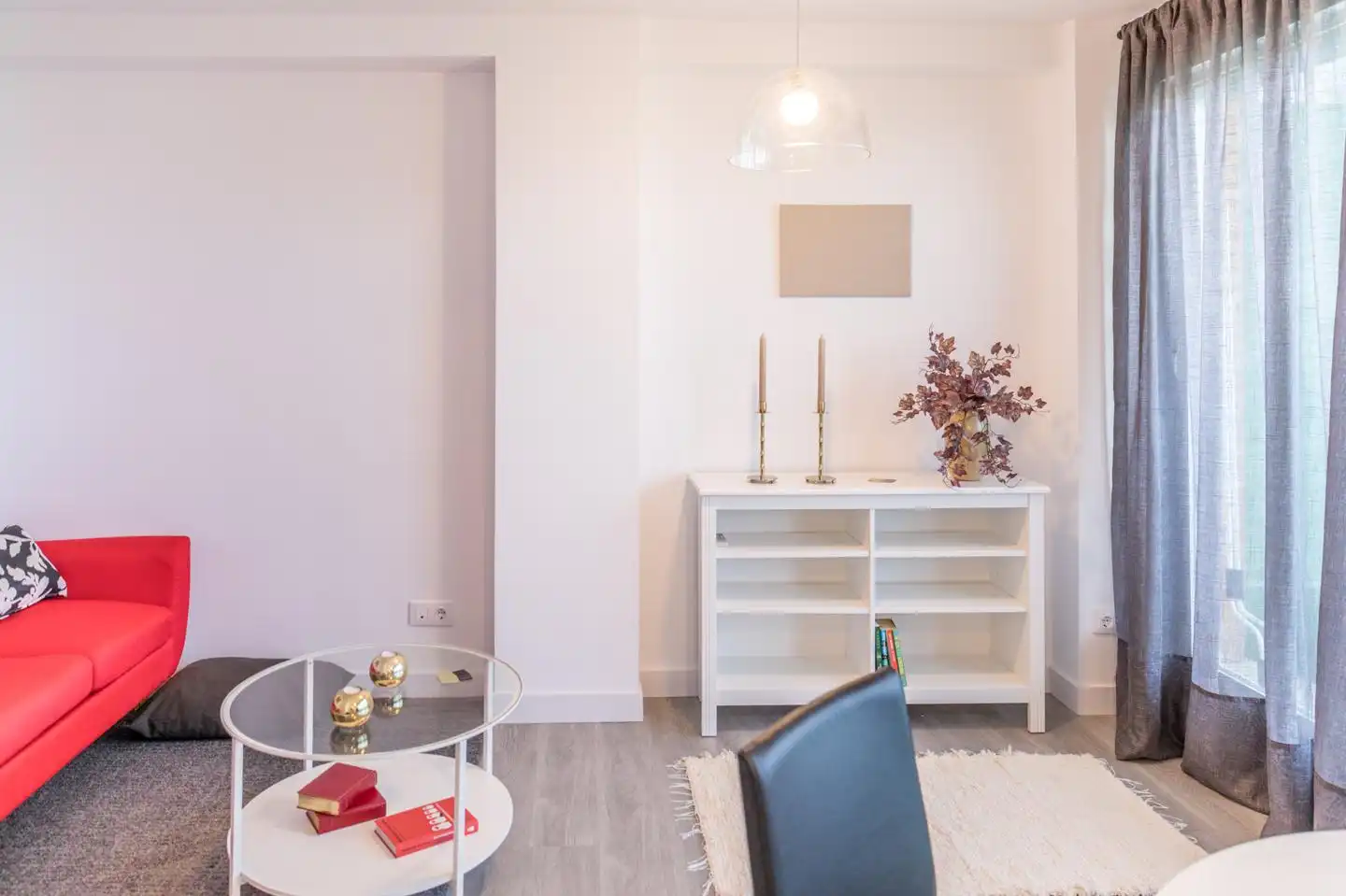 Sala d'estar de Àtic de lloguer en Madrid amb Aire condicionat, Calefacció i Parquet