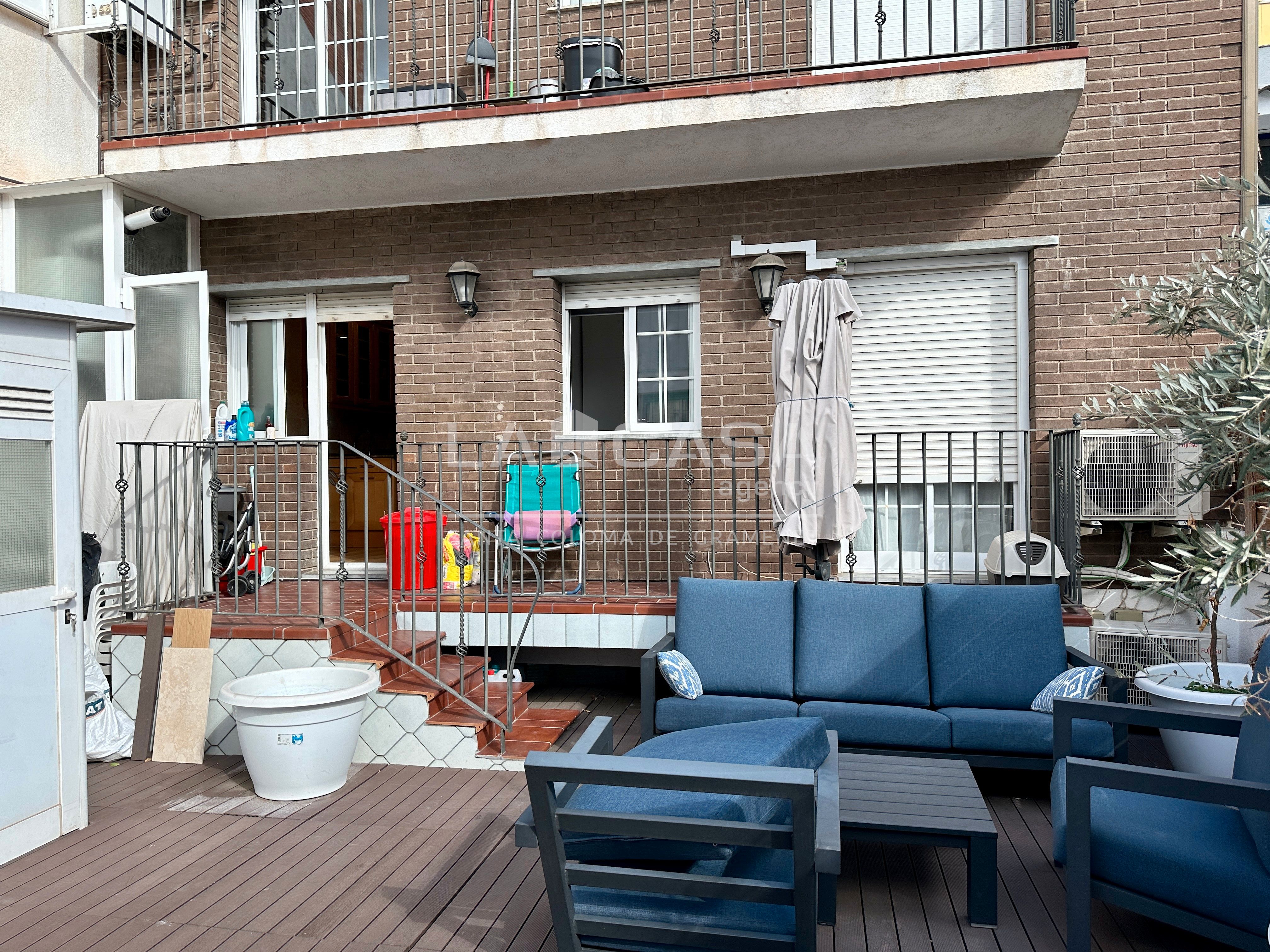 Terrace of Flat for sale in Santa Coloma de Gramenet  with Heating, Terrace and Balcony