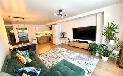 Living room of Flat for sale in Castellón de la Plana / Castelló de la Plana  with Air Conditioner, Heating and Furnished