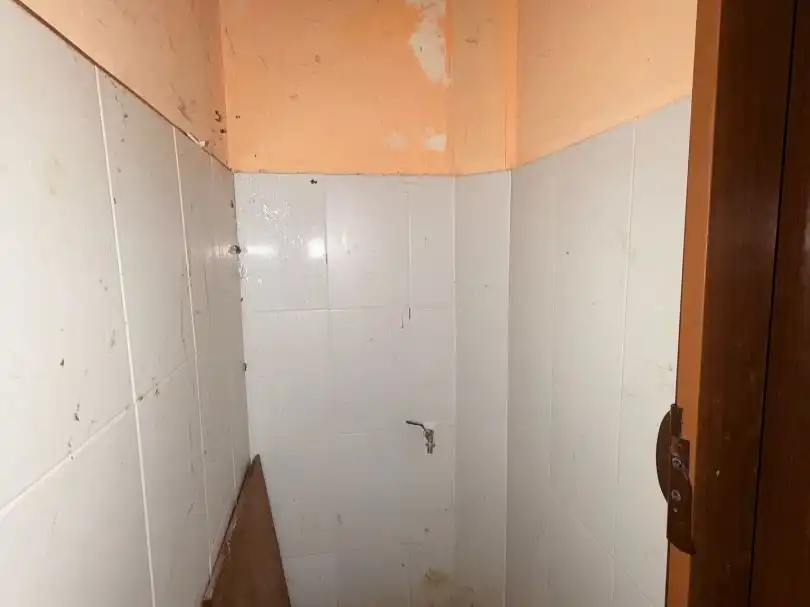 Baño de Local de alquiler en Madrid