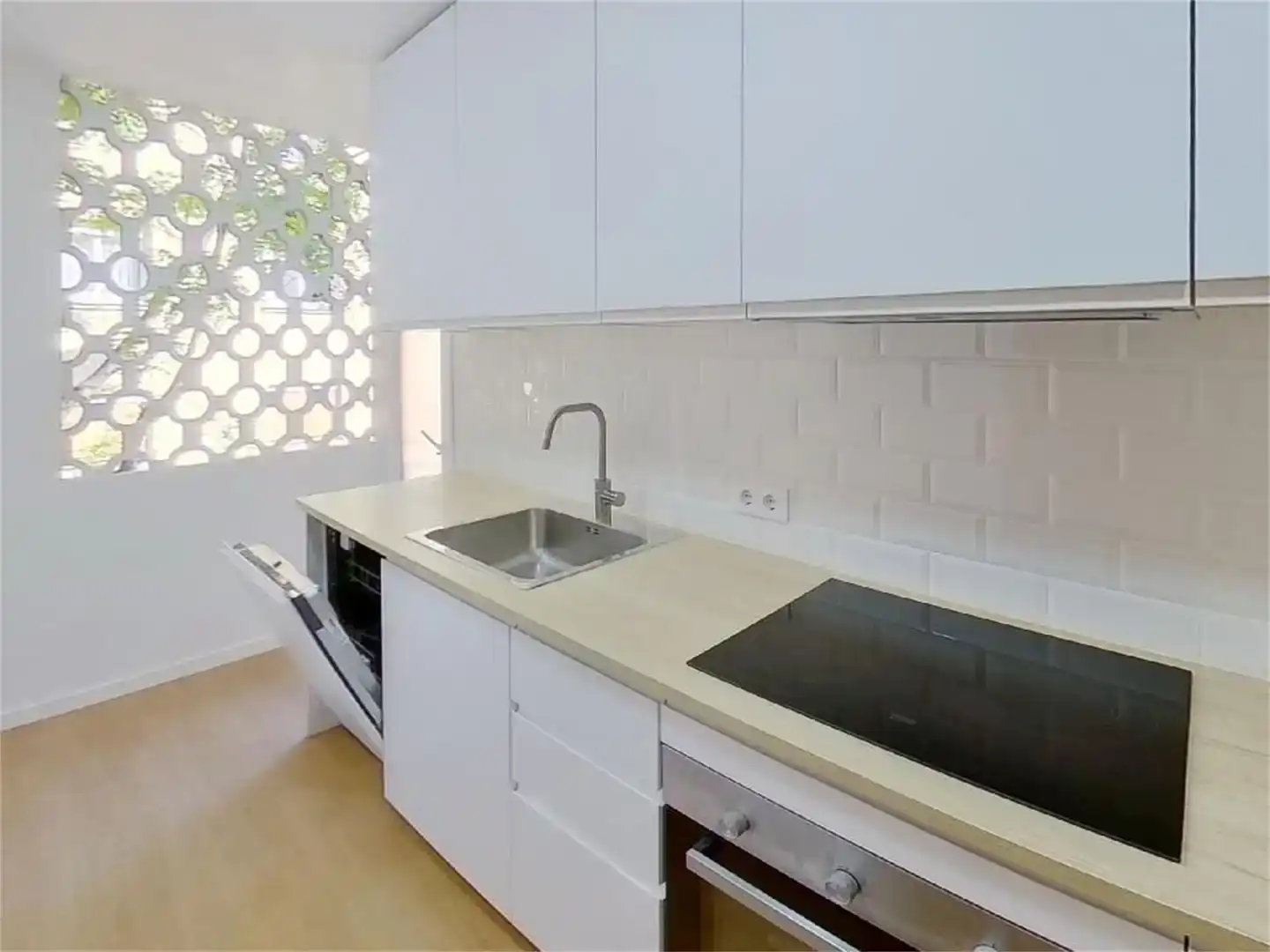 Cocina de Piso en venta en Mataró con Parquet y Balcón