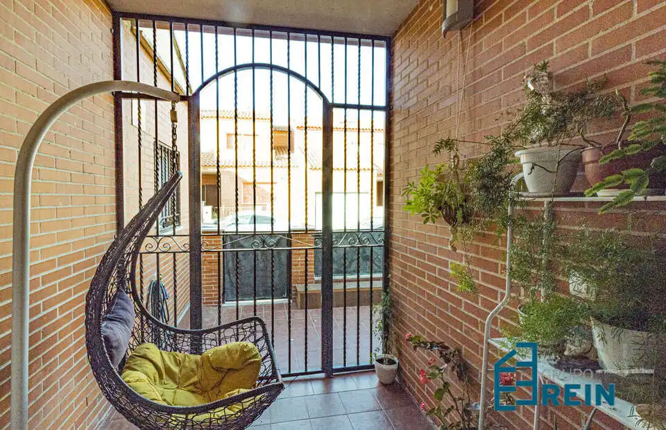 Villa con terrazza in vendita a Calle Juan XXIII 42, imagen 3