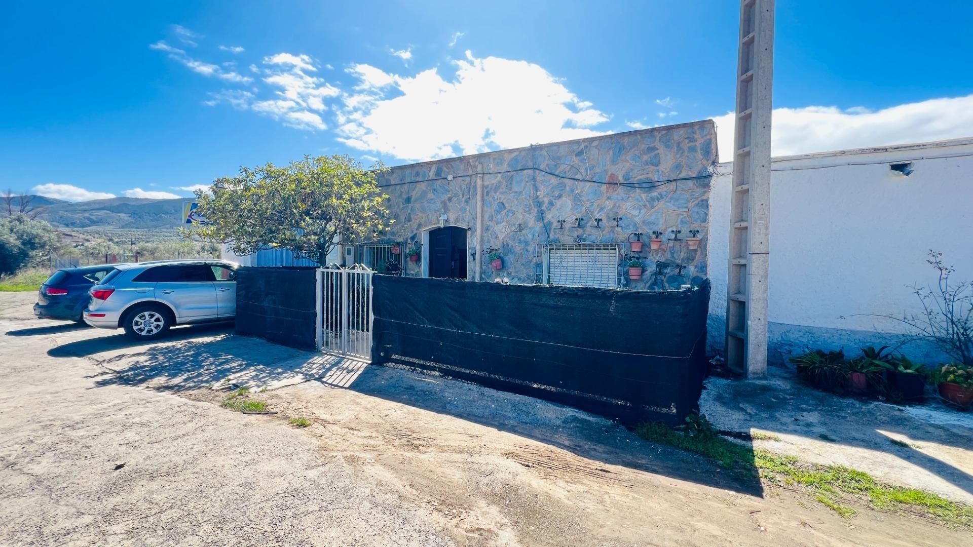 Vista exterior de Casa o xalet en venda en Abrucena amb Aire condicionat, Calefacció i Jardí privat