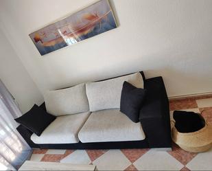 Living room of Flat for sale in  Granada Capital  with Heating, Terrace and Furnished
