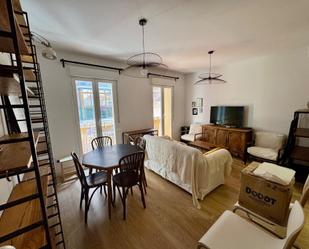 Living room of Flat to rent in  Madrid Capital  with Air Conditioner, Terrace and Furnished
