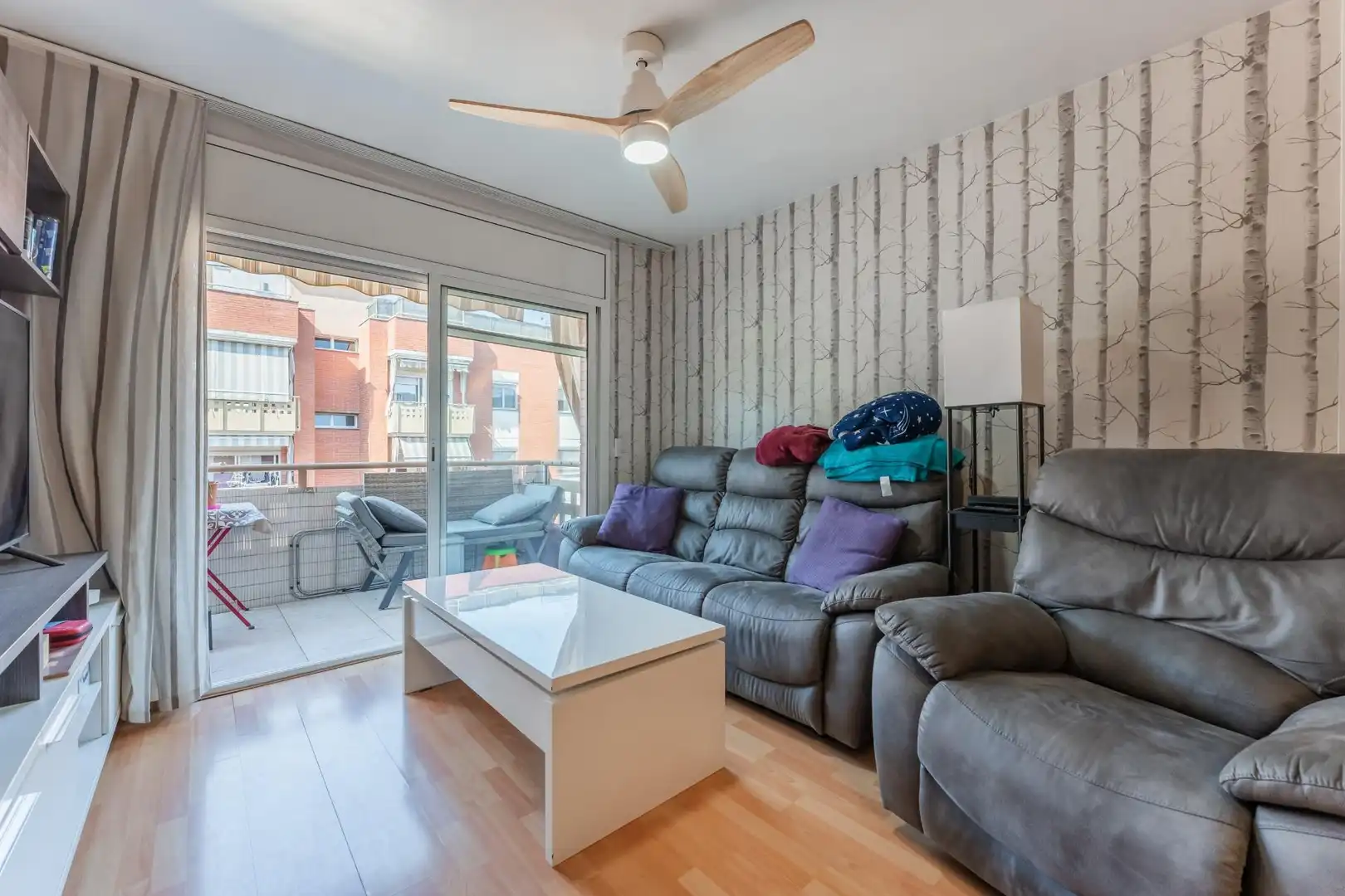 Living room of Flat for sale in Mollet del Vallès  with Air Conditioner, Heating and Parquet flooring