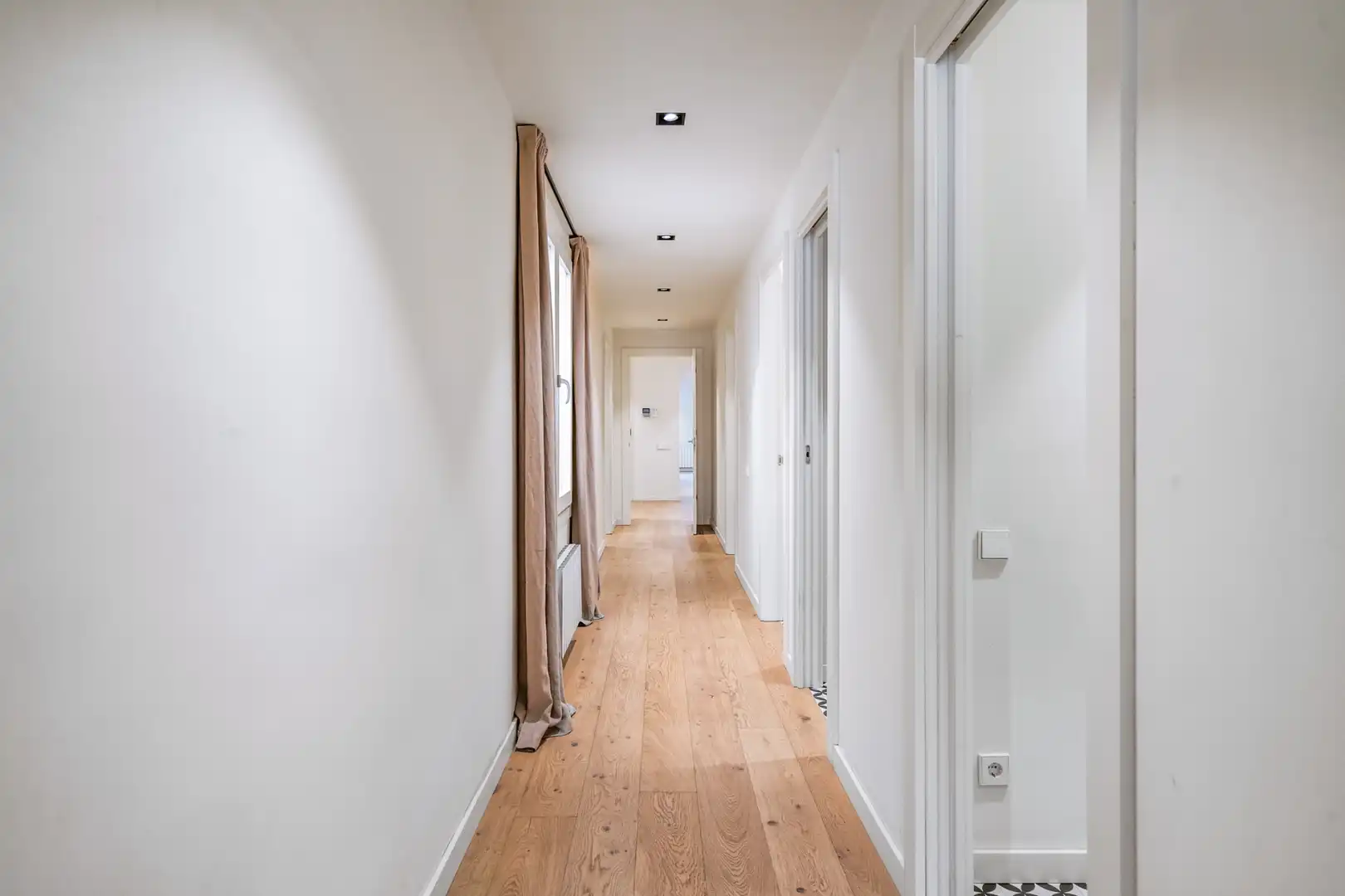 Wohnung mit Terrasse zum Verkauf in Carrer del Consell de Cent, imagen 27