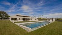 Swimming pool of House or chalet for sale in Pozuelo de Alarcón  with Air Conditioner, Heating and Private garden