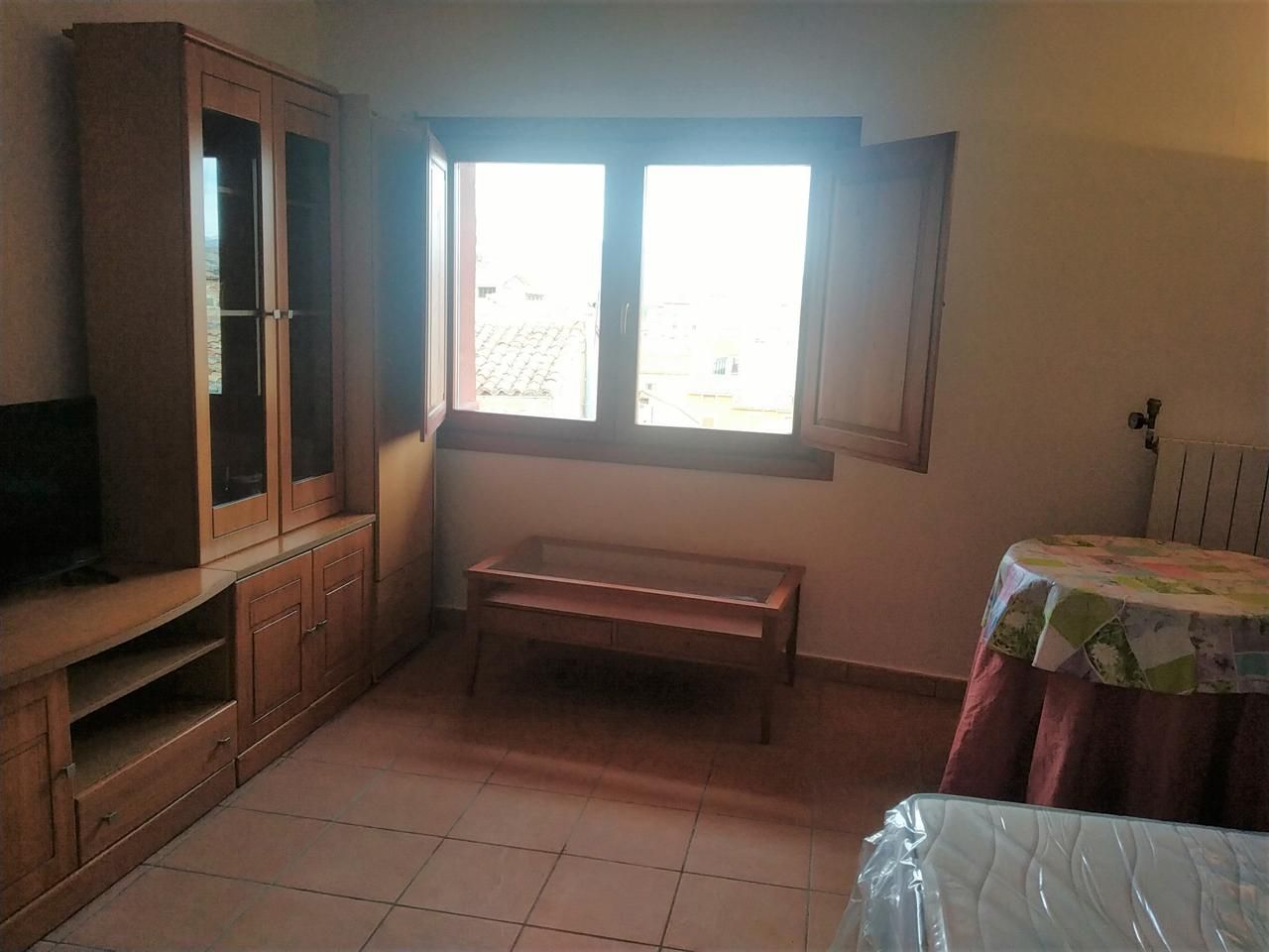 Estudio de alquiler en Gotor, Centro