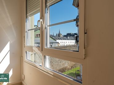Pis de lloguer a Ronda da Muralla 193