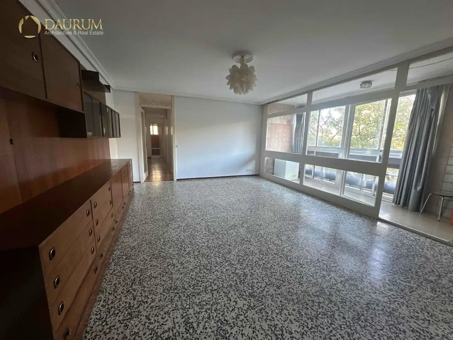 Living room of Flat for sale in  Sevilla Capital  with Terrace