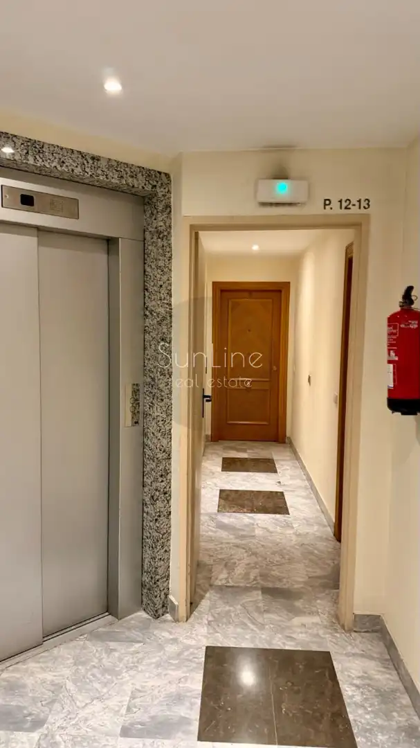Flat for sale in Valencia  with Air Conditioner, Terrace and Storage room