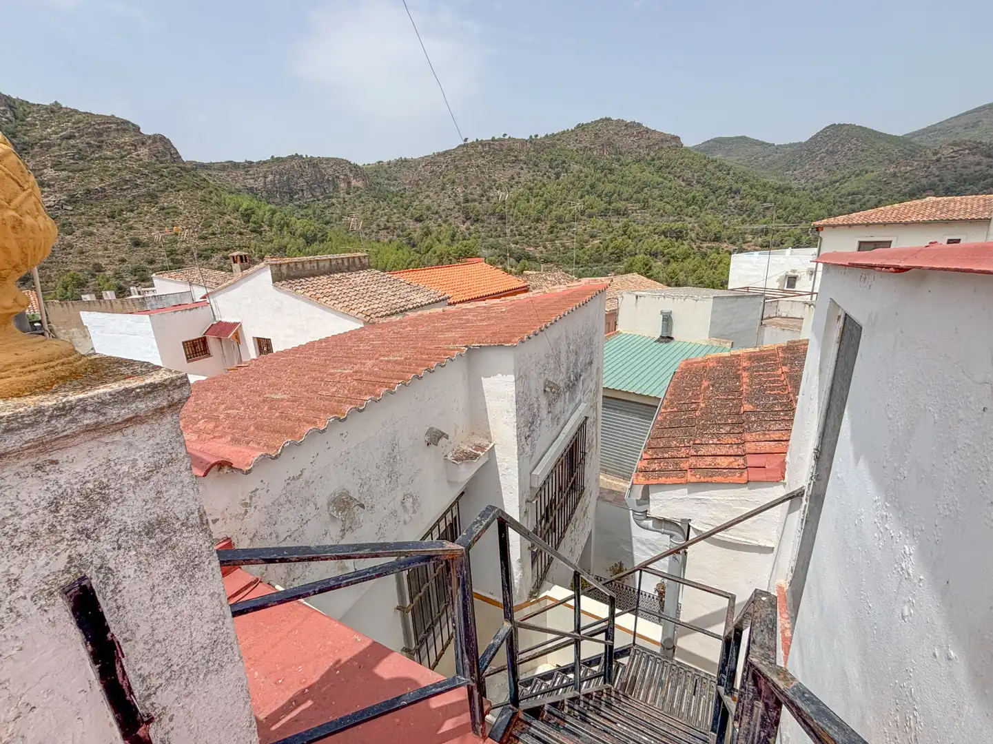 Vista exterior de Casa o xalet en venda en Marines amb Aire condicionat, Terrassa i Balcó