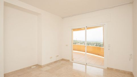 Foto 5 de Piso en venta en Elviria, Marbella