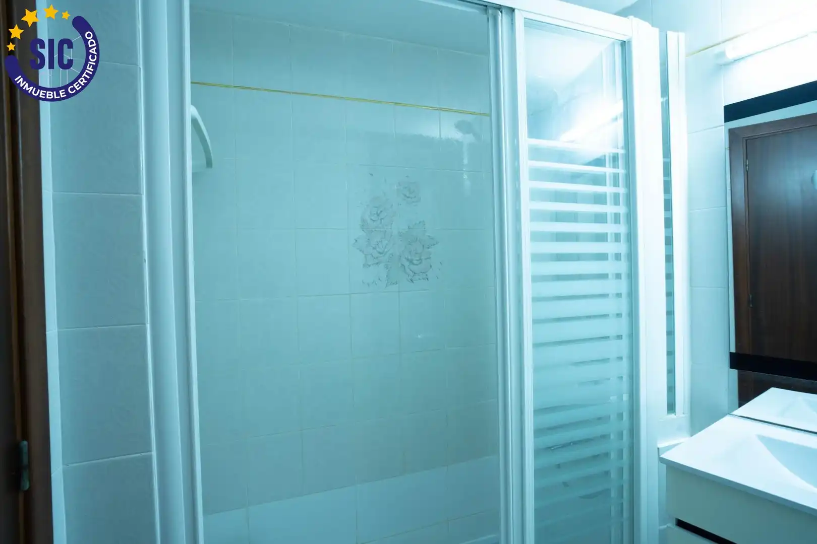 Badezimmer von Wohnungen zum Verkauf in Oropesa del Mar / Orpesa mit Klimaanlage, Terrasse und Möbliert