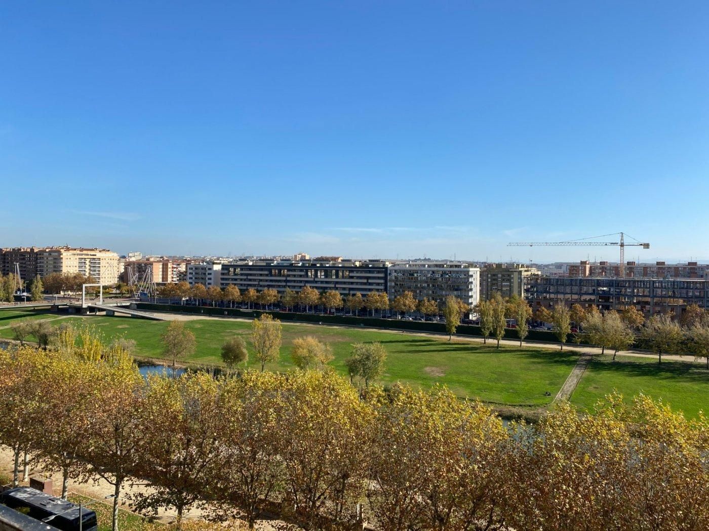 Vista exterior de Pis de lloguer en  Lleida Capital amb Aire condicionat, Calefacció i Parquet