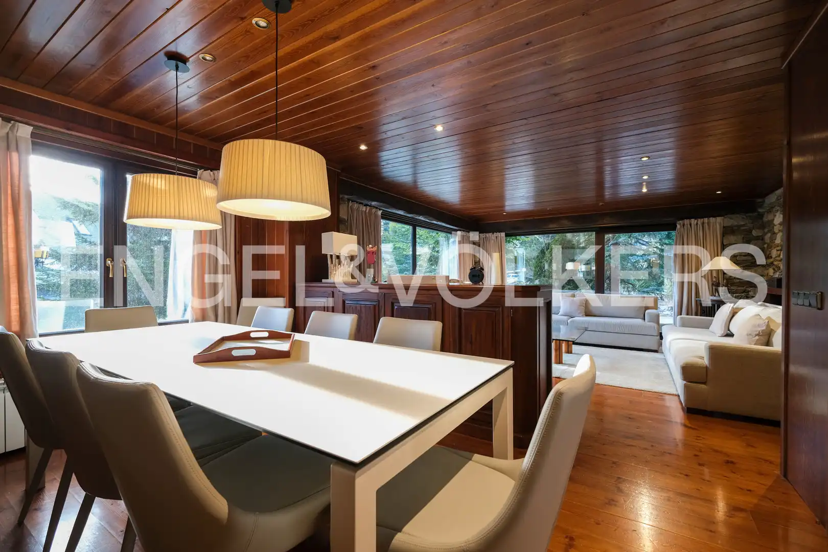 Comedor de Piso en venta en Naut Aran con Trastero y Balcón