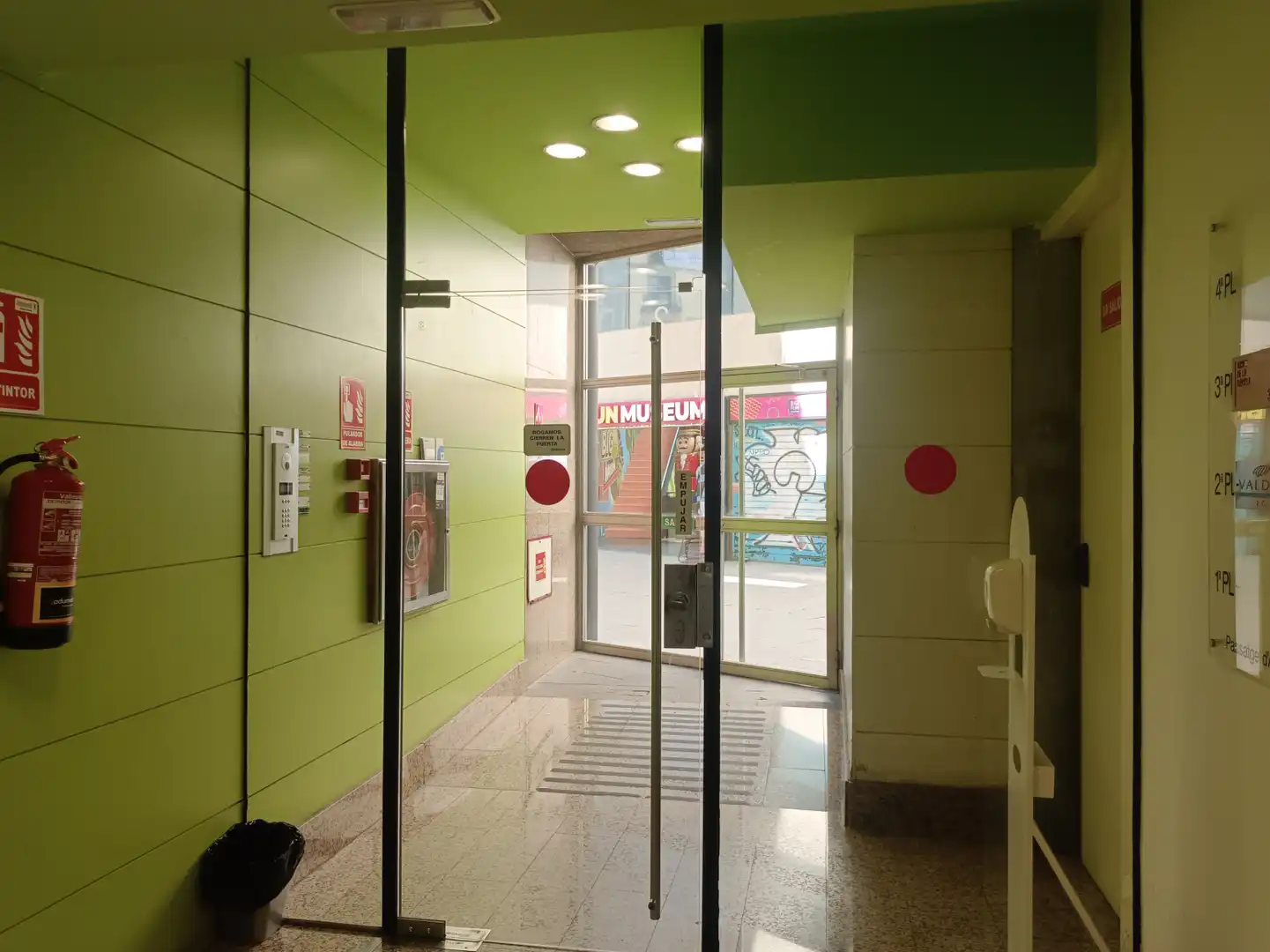 Oficina en venta en Barcelona - Calle La Rambla, Barri Gòtic